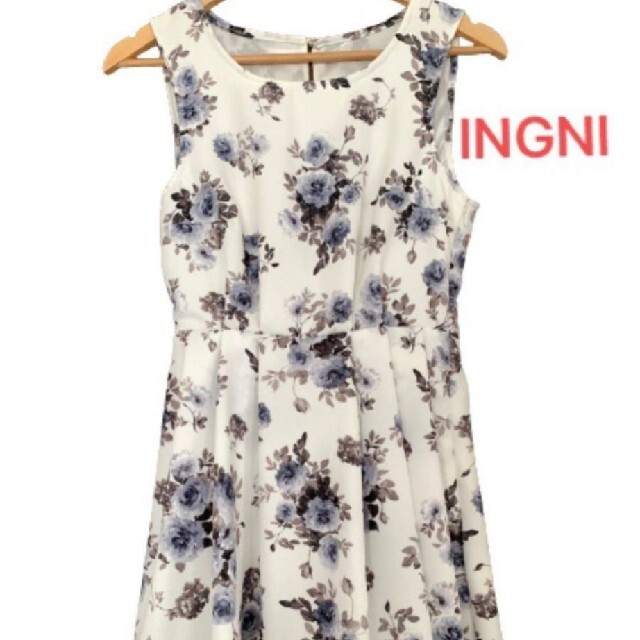 INGNI(イング)のINGNI花柄ワンピース レディースのワンピース(ひざ丈ワンピース)の商品写真