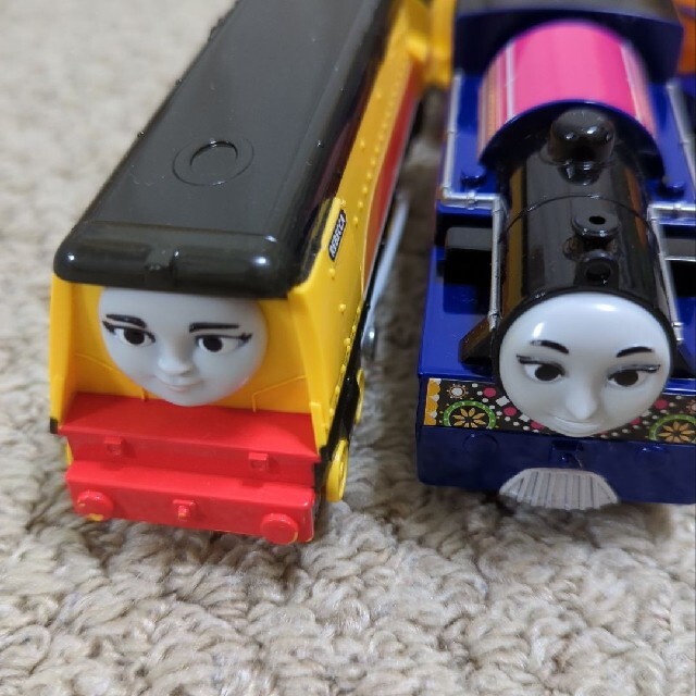 トーマス　レベッカ&アシマ キッズ/ベビー/マタニティのおもちゃ(電車のおもちゃ/車)の商品写真