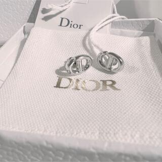 Christian Dior - DIOR CD NAVY スタッドピアス シルバーの通販｜ラクマ