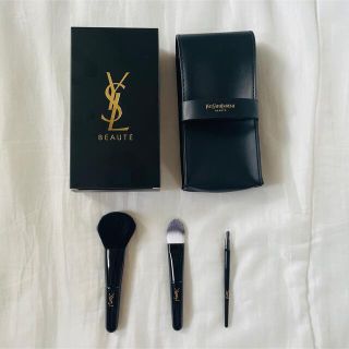 イヴサンローランボーテ(Yves Saint Laurent Beaute)の新品YSL イヴサンローラン　ブラシセット3本　ポーチ(ブラシ・チップ)