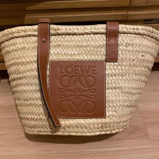 ロエベ(LOEWE)のカゴバッグ　ロエベ　ミディアムサイズ(かごバッグ/ストローバッグ)