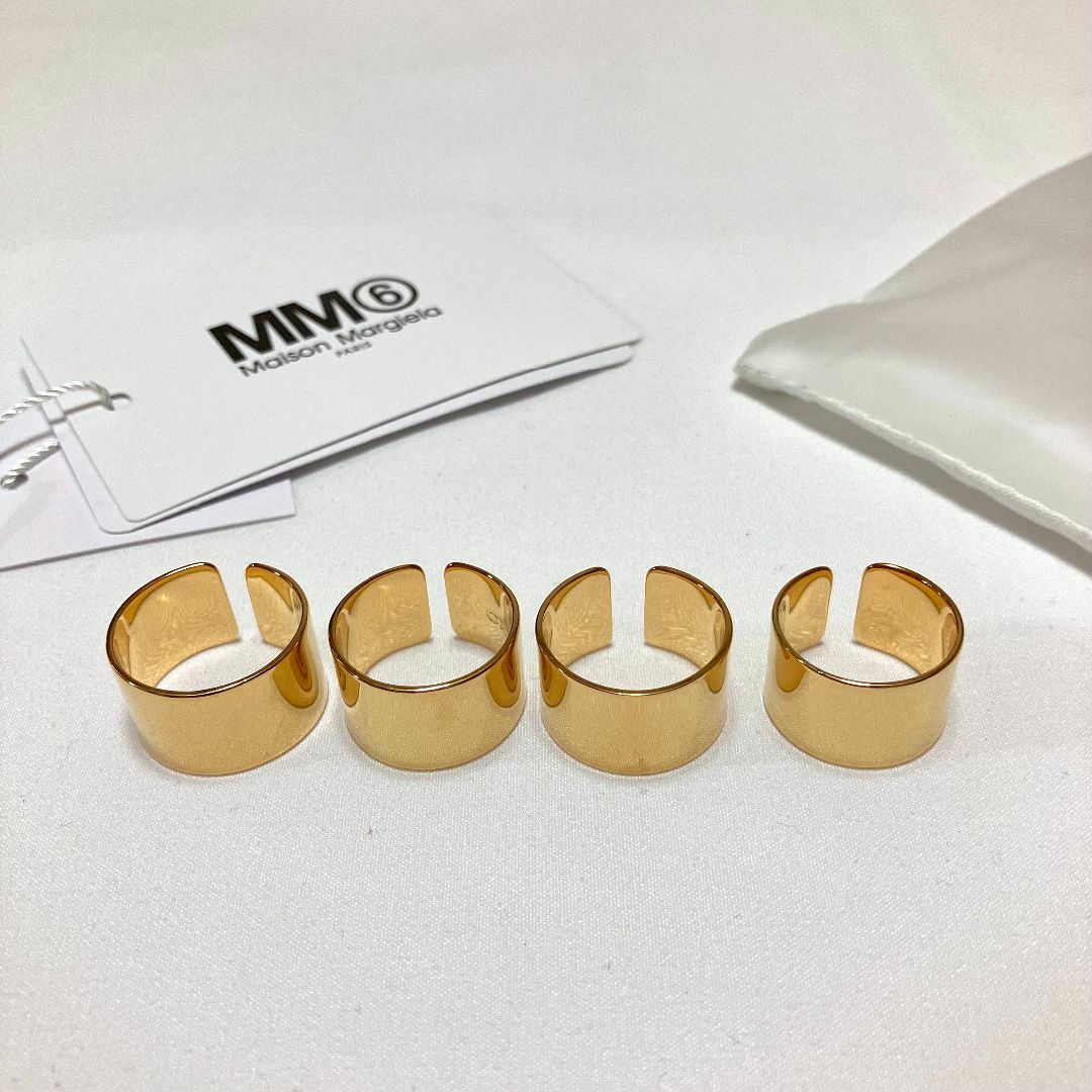 MM6(エムエムシックス)の新品 3 mm6 マルジェラ 22ss 4連リング 指輪 金 ゴールド 3309 メンズのアクセサリー(リング(指輪))の商品写真