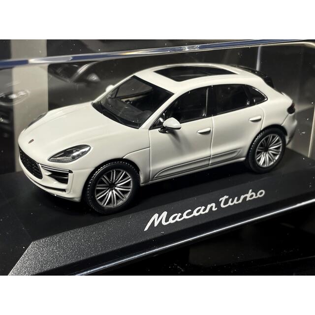 ミニチャンプス 特注 1/43 ポルシェ マカン ターボ 2018の通販 ミニチャンプス 特注 1/43 ポルシェ マカン ターボ 2018の通販