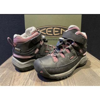 キーン(KEEN)のKEEN TARGHEE MID WP 16cm トレッキングシューズ(アウトドアシューズ)