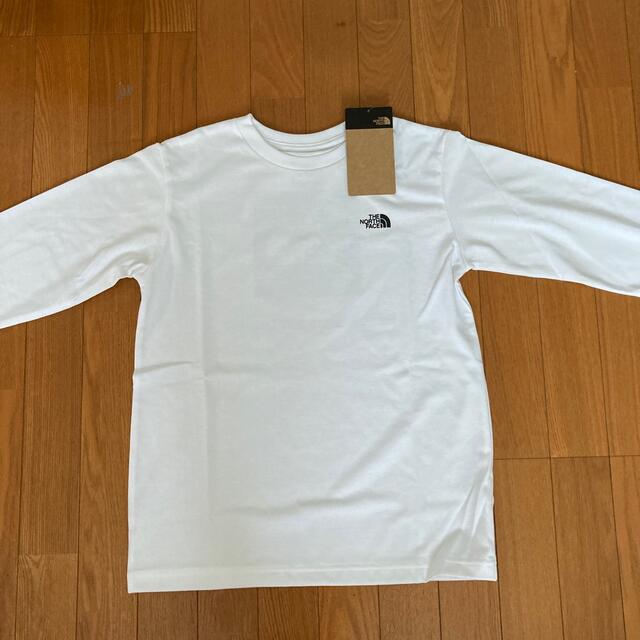 THE NORTH FACE(ザノースフェイス)の新品　THE NORTH FACE 長袖 Tシャツ レディースのトップス(Tシャツ(長袖/七分))の商品写真