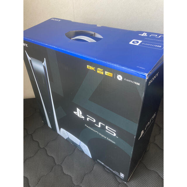 PlayStation(プレイステーション)のPS5 本体 デジタルエディション エンタメ/ホビーのゲームソフト/ゲーム機本体(家庭用ゲーム機本体)の商品写真