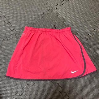 ナイキ(NIKE)のNIKE ランニングスカート ピンク Sサイズ(ウェア)