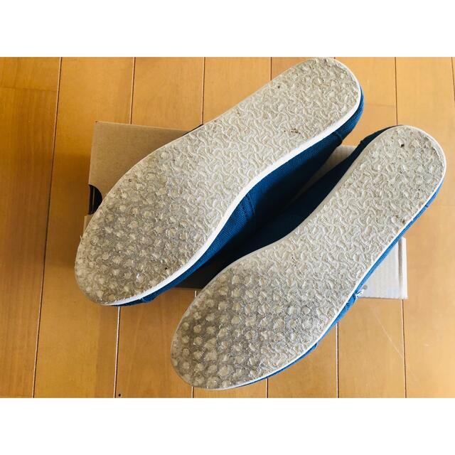 TOMS(トムズ)のTOMS Classic Navy Canvas スリッポン 23.5 レディースの靴/シューズ(スリッポン/モカシン)の商品写真