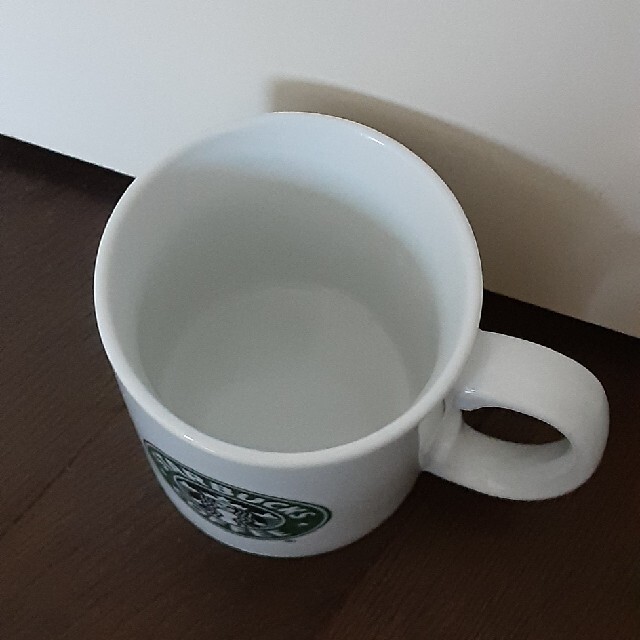 Starbucks Coffee(スターバックスコーヒー)のスターバックス旧ロゴ　マグカップ1個直径7.5cm／高さ8.5cm インテリア/住まい/日用品のキッチン/食器(グラス/カップ)の商品写真