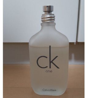 シーケーカルバンクライン(ck Calvin Klein)のCalvin Klein CK One  100ml　香水(ボトル・ケース・携帯小物)