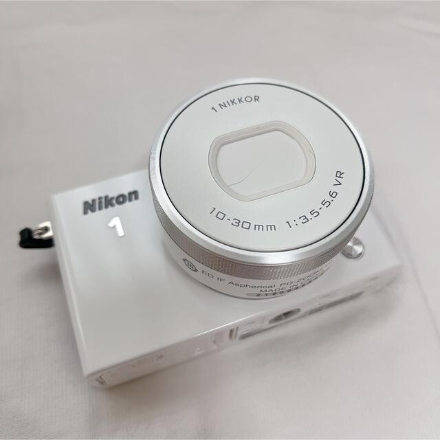 Nikon(ニコン)のNikon 1 J4 ミラーレス一眼 スマホ/家電/カメラのカメラ(ミラーレス一眼)の商品写真