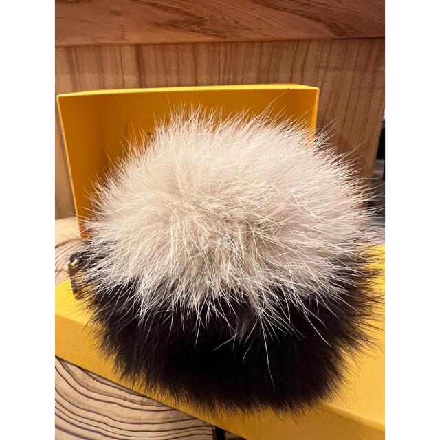 FENDI ファーチャーム ハンドメイドのファッション小物(バッグチャーム)の商品写真