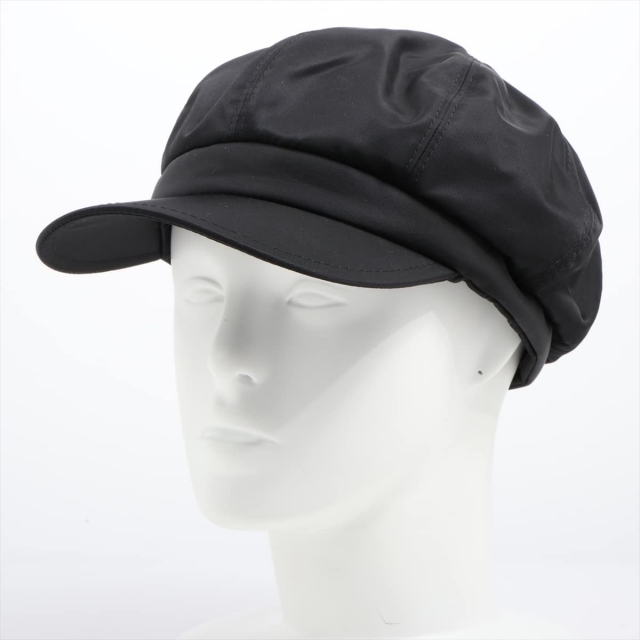 PRADA(プラダ)のプラダ  ナイロン  ブラック ユニセックス キャスケット レディースの帽子(キャスケット)の商品写真