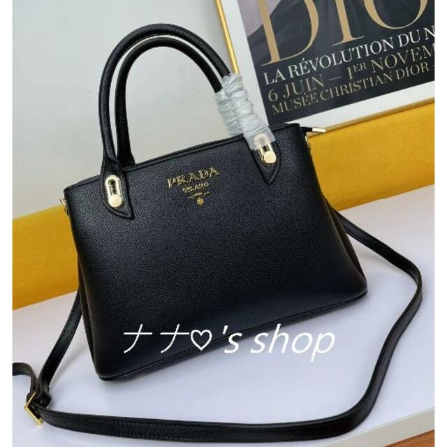 100%新品2023】PRADA - 人気の商品 PRADA プラダ ショルダーバッグの