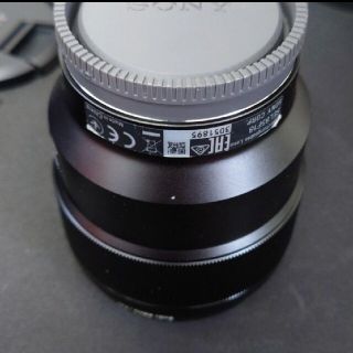 FE85mm F1.8 レンズプロテクター付き