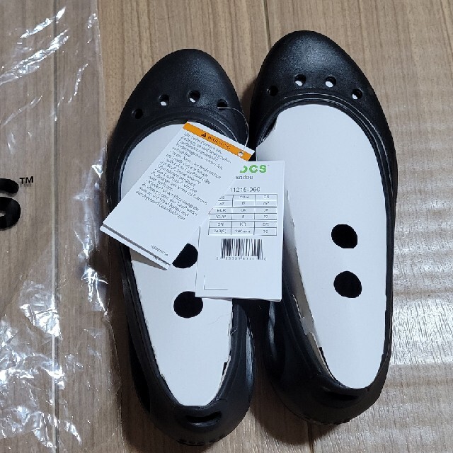 crocs(クロックス)のクロックスサンダル レディースの靴/シューズ(サンダル)の商品写真