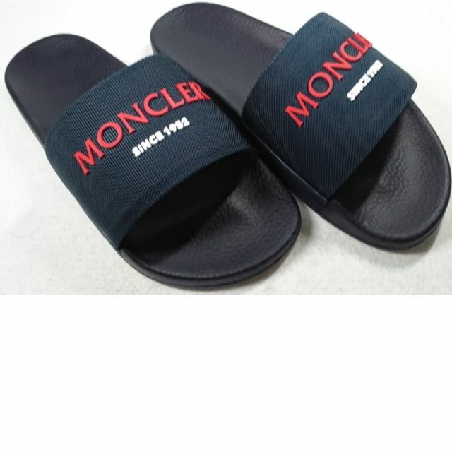 MONCLER(モンクレール)の●新品/正規品● MONCLER Basile X Sliders サンダル メンズの靴/シューズ(サンダル)の商品写真