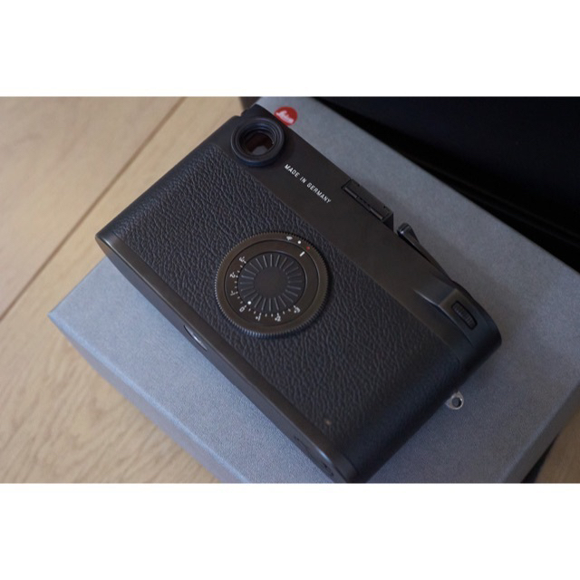 LEICA(ライカ)のLeica M10-D  スマホ/家電/カメラのカメラ(ミラーレス一眼)の商品写真