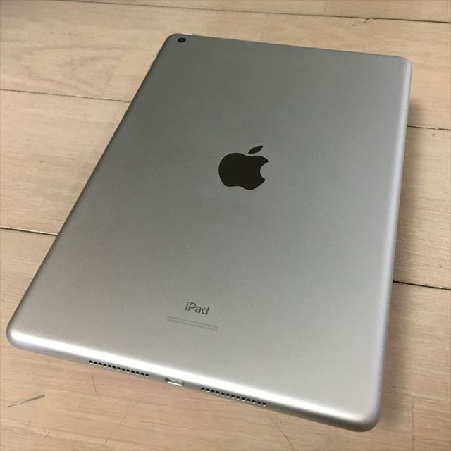 Apple(アップル)の14日まで 044) iPad 第7世代 WiFi 32GB  10.2インチ スマホ/家電/カメラのPC/タブレット(タブレット)の商品写真