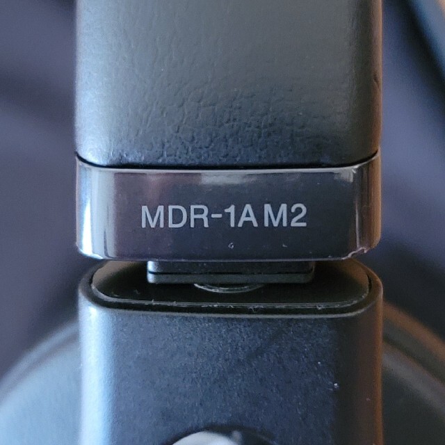 SONY(ソニー)のSONY MDR-1AM2(B)　美品 スマホ/家電/カメラのオーディオ機器(ヘッドフォン/イヤフォン)の商品写真