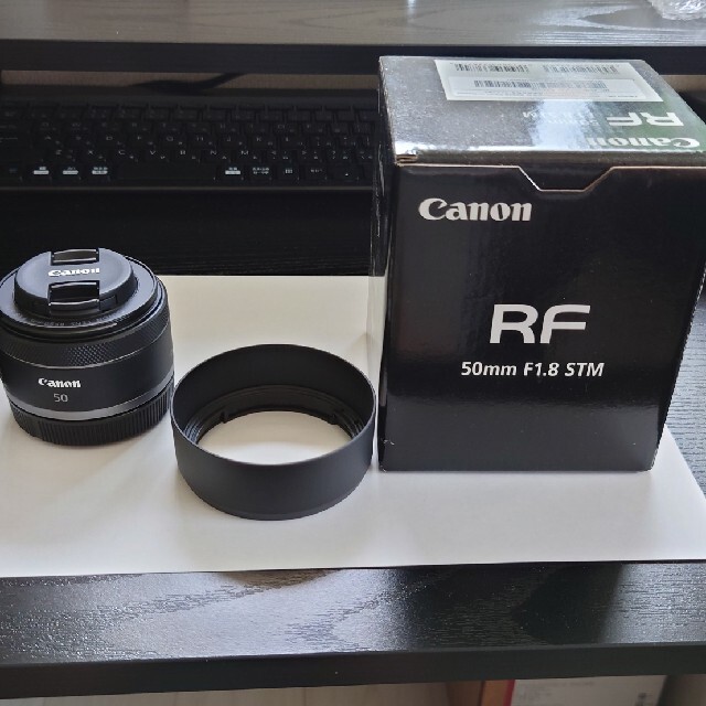 RF 50mm Canon キヤノン フード付 美品 フィルター付 43→52 スマホ/家電/カメラのカメラ(レンズ(単焦点))の商品写真