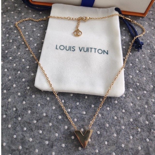 HOT低価】 LOUIS VUITTON - 超美品☆ルイヴィトン 人気エセンシャルV