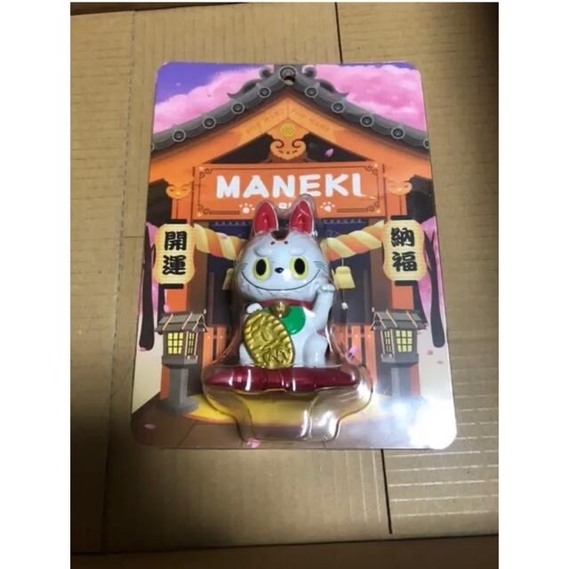 MANEKI LABUBU POP MART x THE MONSTERS