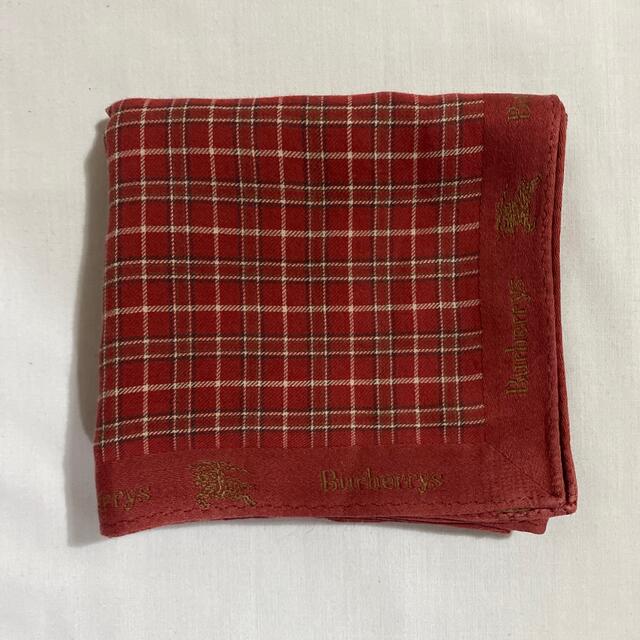 BURBERRY(バーバリー)のBurberrys ハンカチ　中古品　レッドチェック　#2120 レディースのファッション小物(ハンカチ)の商品写真