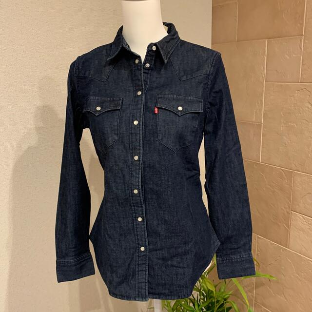 新品未使用品 Levi's 　デニムシャツ　Sサイズ　可愛い　レディース