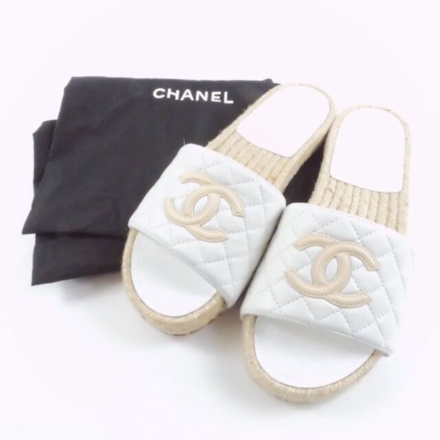 春新作の キルティング ラムスキン シャネル - CHANEL CC AY2410C