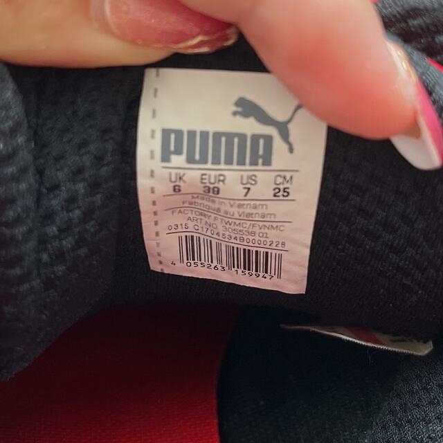 PUMA(プーマ)のプーマ　フェラーリ　シューズ メンズの靴/シューズ(スニーカー)の商品写真