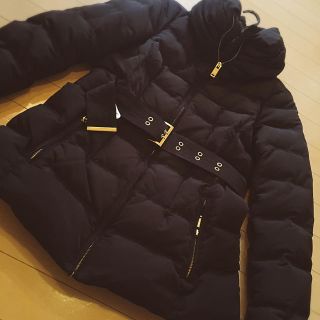 ザラ(ZARA)のショートダウン(ダウンコート)