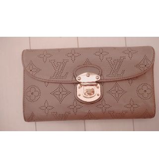 LOUIS VUITTON - LOUIS VUITTON ルイビィトン マヒナ ベージュ お財布