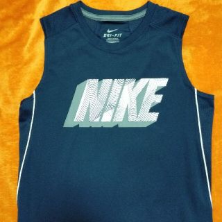 ナイキ(NIKE)の《新品未使用》『NIKEタンクトッ140cm』(Tシャツ/カットソー)