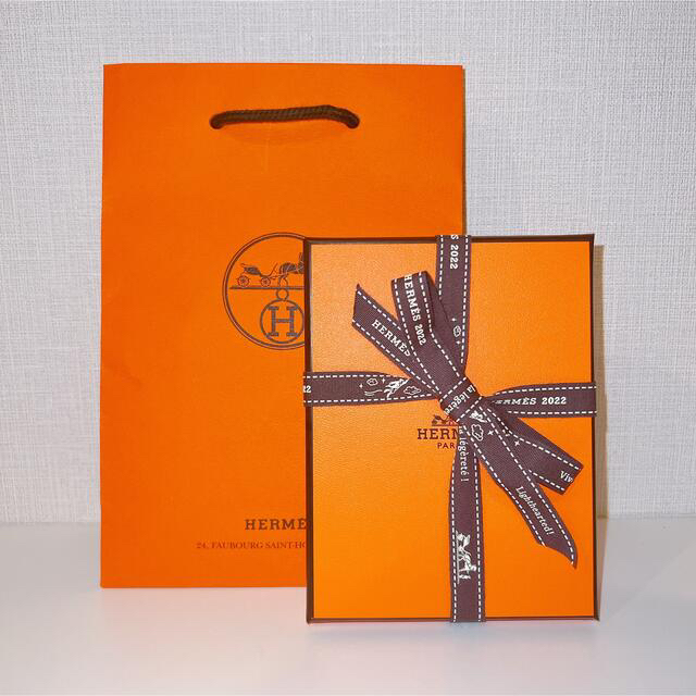 状態新品未使用HERMES  Hポップミニ　ノワール・ピンクゴールド　ピアス