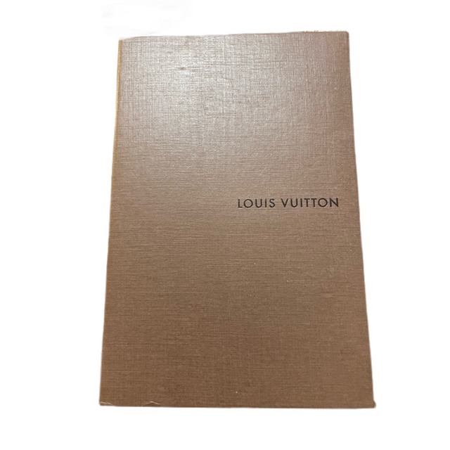 LOUIS VUITTON(ルイヴィトン)のLOUIS VUITTON 空箱（布袋つき） インテリア/住まい/日用品のオフィス用品(ラッピング/包装)の商品写真