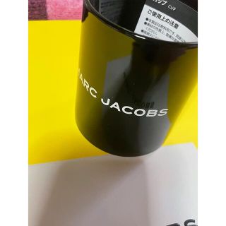 マークジェイコブス(MARC JACOBS)のMARC  JACOBS ⚫️🟡ノベルティマグカップ(その他)