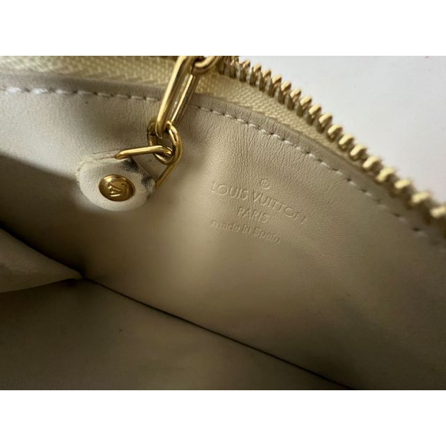 LOUIS VUITTON - ルイヴィトン モノグラム ヴェルニ ポシェット・クレ
