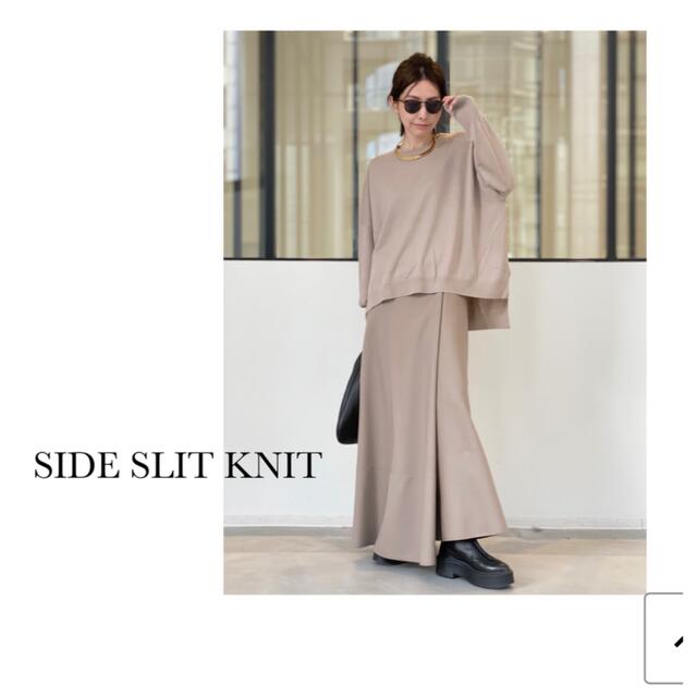 新品???? SIDE SLIT KNIT ベージュトップス