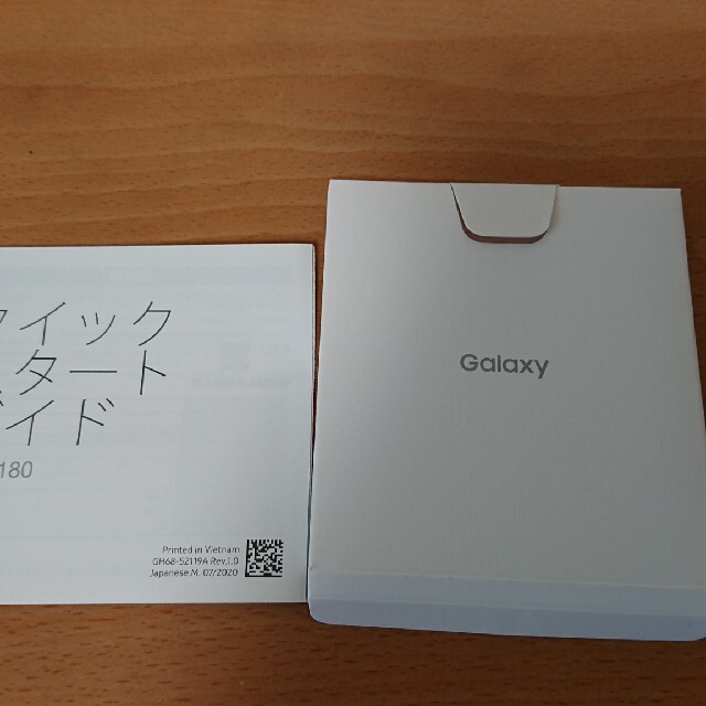 Galaxy(ギャラクシー)のＧalaxy Buds Live スマホ/家電/カメラのオーディオ機器(ヘッドフォン/イヤフォン)の商品写真