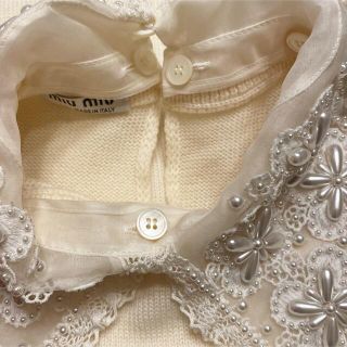 miumiu - miumiu ビジュー襟付きニットの通販 by 🍑|ミュウミュウなら