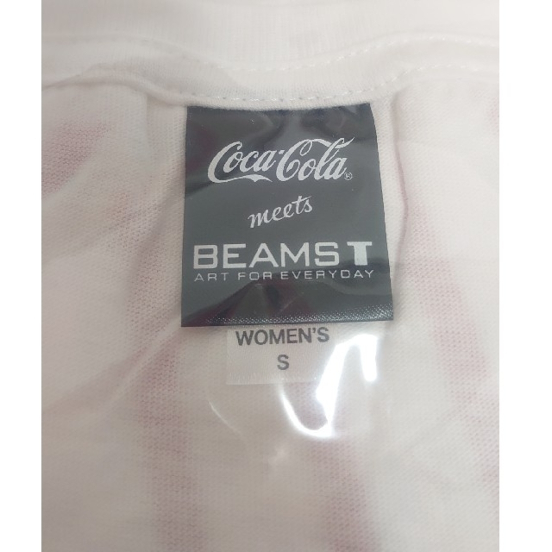 BEAMS(ビームス)の新品　未使用　Coca-Cola x BEAMS T 半袖Tシャツ レディースのトップス(Tシャツ(半袖/袖なし))の商品写真