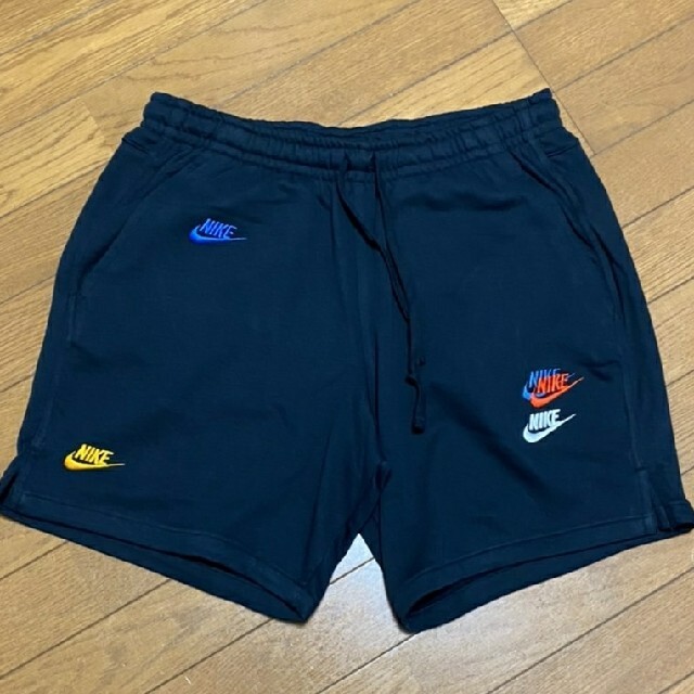 NIKE(ナイキ)のNIKE ナイキハーフパンツ2枚セット販売(１枚新品) メンズのパンツ(ショートパンツ)の商品写真