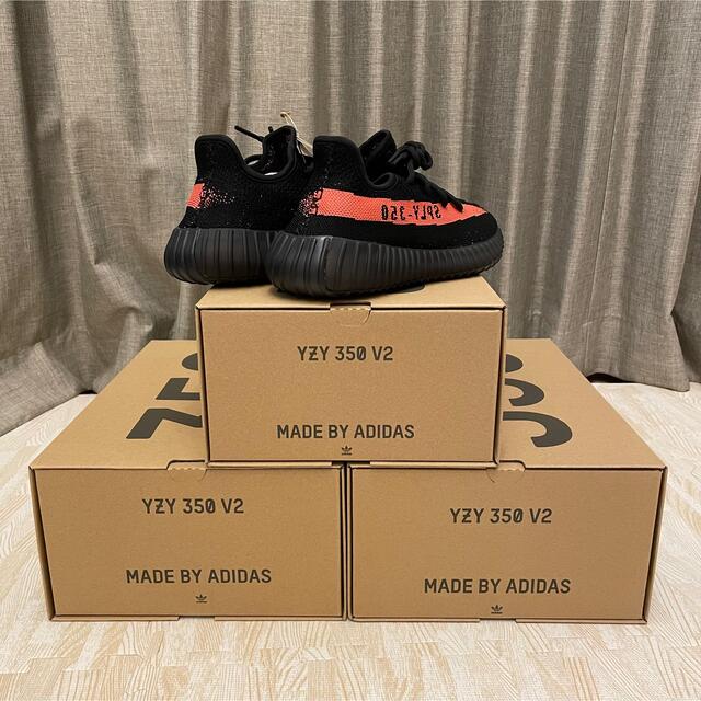 adidas(アディダス)のAdidas Yeezy 350 V2 Core Black Red 24.0㌢ レディースの靴/シューズ(スニーカー)の商品写真