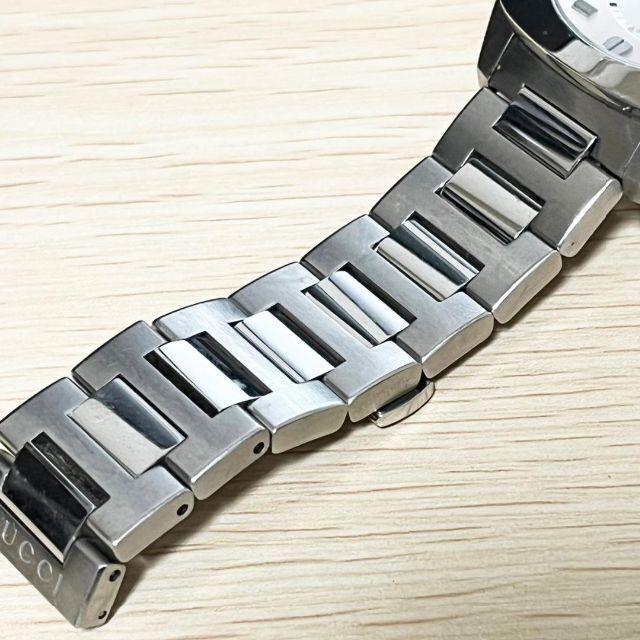 超歓迎お得】 Gucci - 正規品 動作OK グッチ 142.3 クォーツ 時計 白