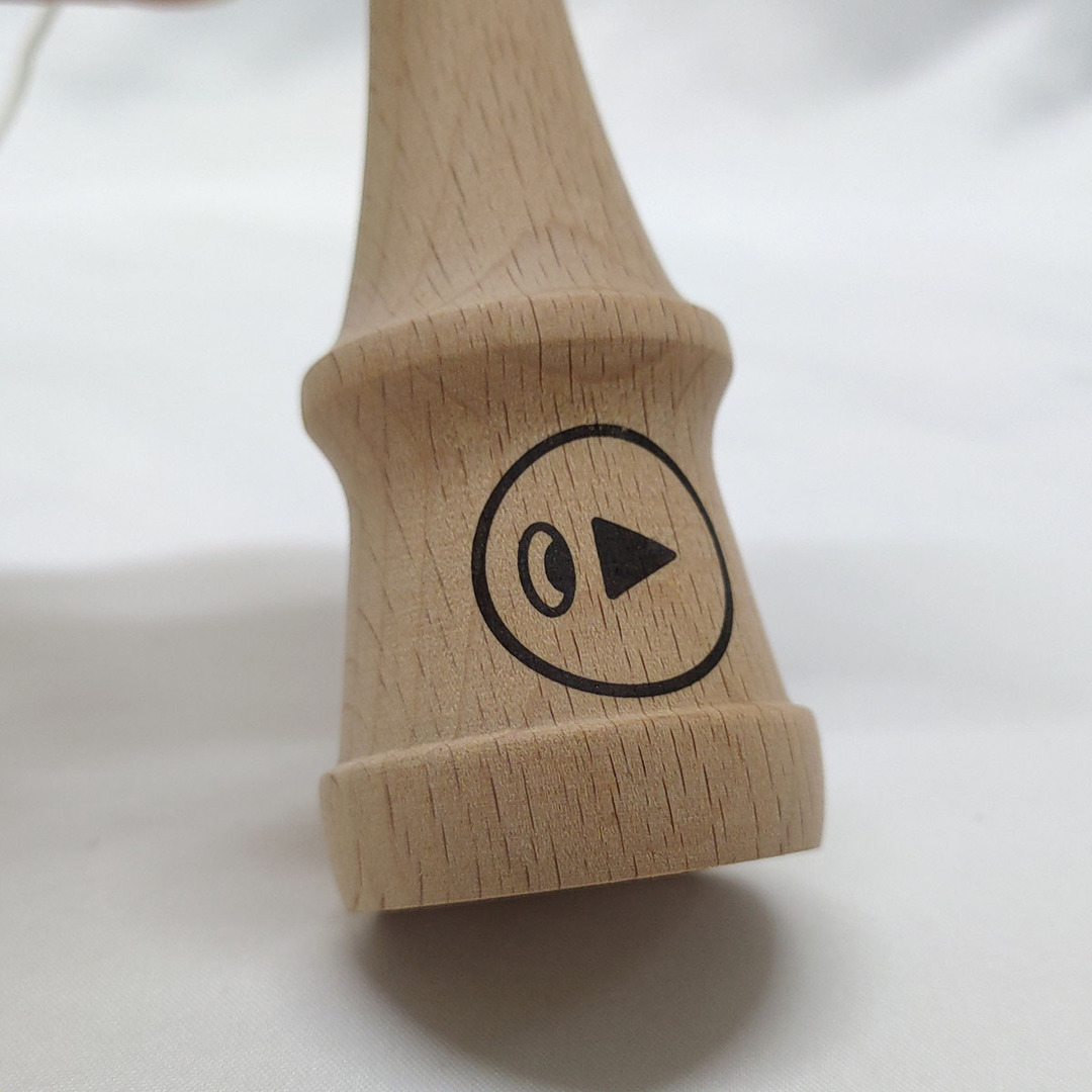 けん玉 kendama Europe play pro 2 グリーン エンタメ/ホビーのおもちゃ/ぬいぐるみ(その他)の商品写真