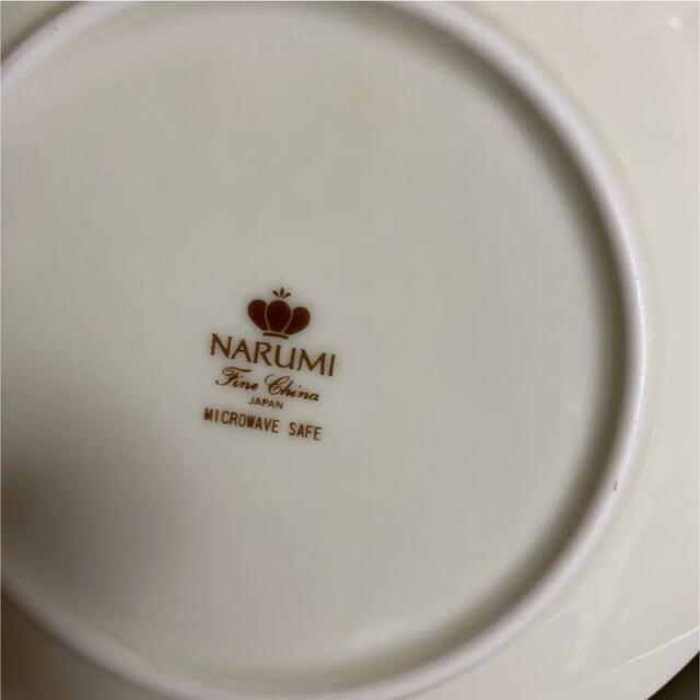 NARUMI(ナルミ)の専用　NARUMI パーティセット　大皿1枚　小皿5枚　ナルミ インテリア/住まい/日用品のキッチン/食器(食器)の商品写真