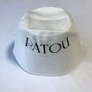 ジャンパトゥ(JEAN PATOU)の[新品未着用] Patou ロゴ バケットハット ホワイト M/L(ハット)