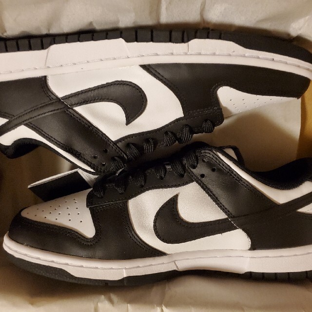 NIKE WMNS DUNK LOW black and white