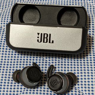 JBL refrectflow ワイヤレスイヤホン　中古(ヘッドフォン/イヤフォン)